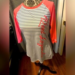 Women’s Reel Legends striped sunscreen top, size XL